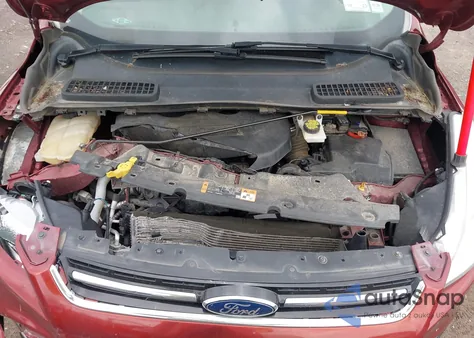 2015 Ford Escape Titanium z USA, uszkodzony, nr VIN 1FMCU9J98FUC84963